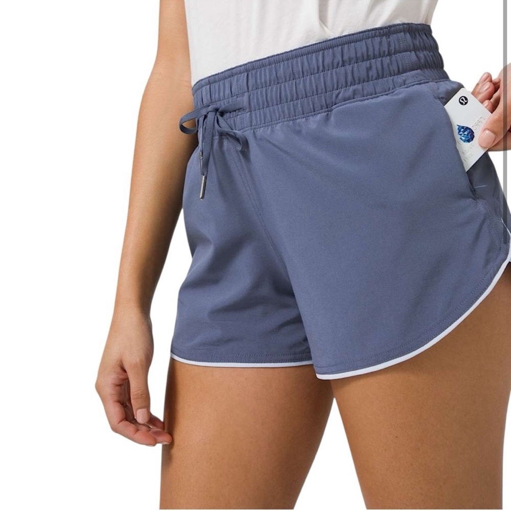 LULULEMON CHOOSE A SIDE SHORT 3"- Reversible shorts in Ink Blue/Daydream